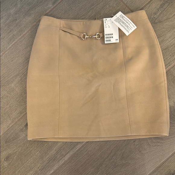 H&M Elegant Tan Skirt NWT - Picture 4 of 13